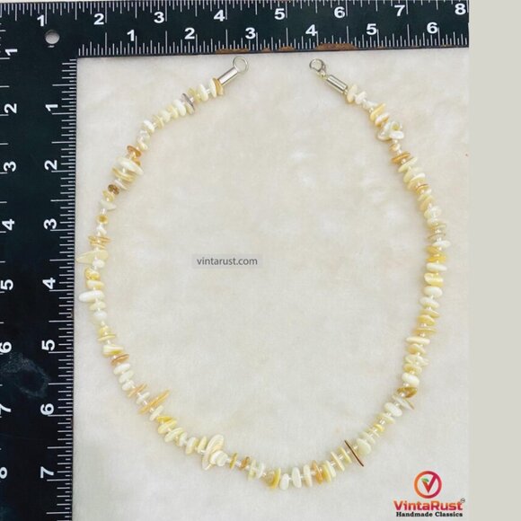 Minimalist Shell Beaded Necklace, Beige & White Natural Shell Necklace, Unisex - Picture 3 of 4